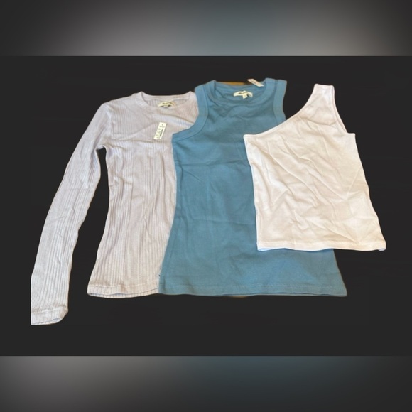 NWT Madewell LOT of 3 XS Summer Closet Staple Tops in Blue, White, and Dove - Picture 1 of 12